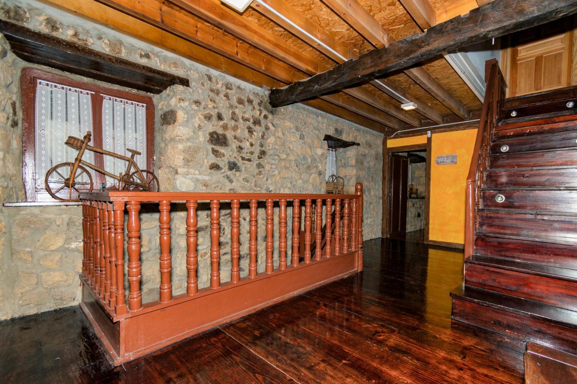 Albergue Santa Marina Buelna Εξωτερικό φωτογραφία